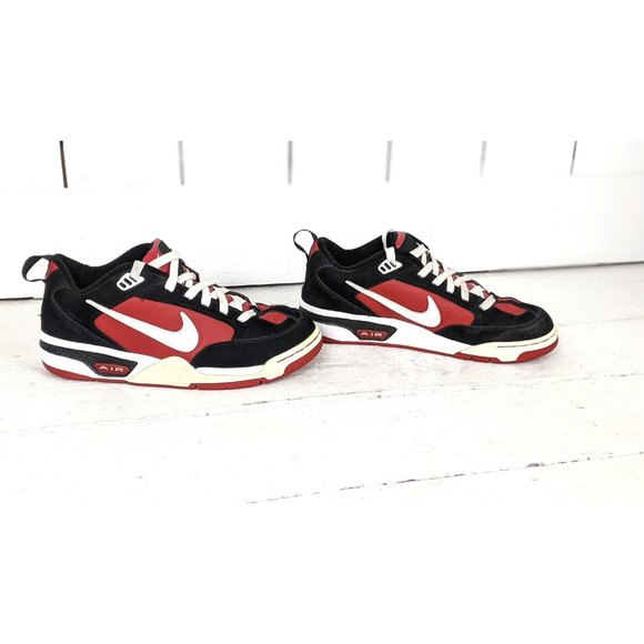 Vintage Nike Air red black white basketball shoes 9 - Picture 4 of 7